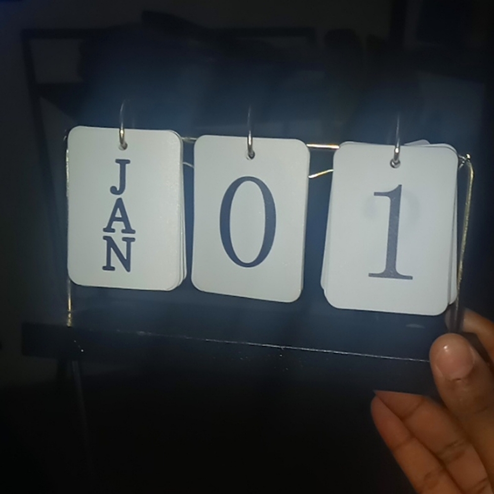 Daily Office Metal Flip Desk Calendar